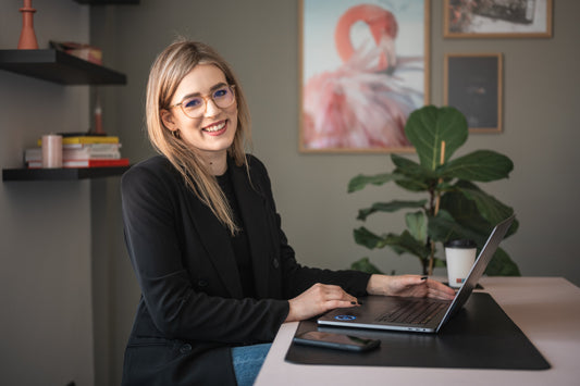 Cum schimbă produsele Ergoliv viața la birou – și de ce contează pentru companii
