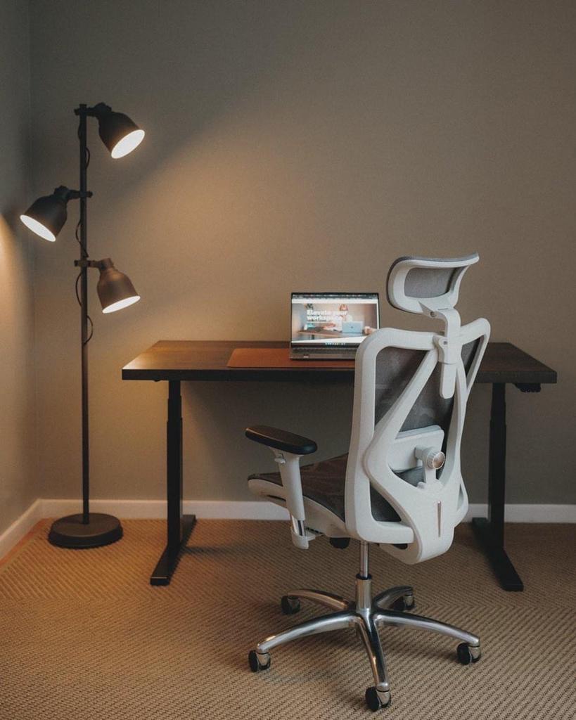 Teljesen hálós, ergonomikus íróasztali szék - szürke